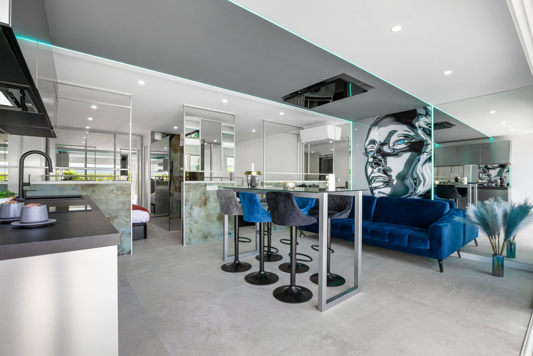 volume projet pro mobilier mirrorface espace design architecture interieure minimaliste couvertu